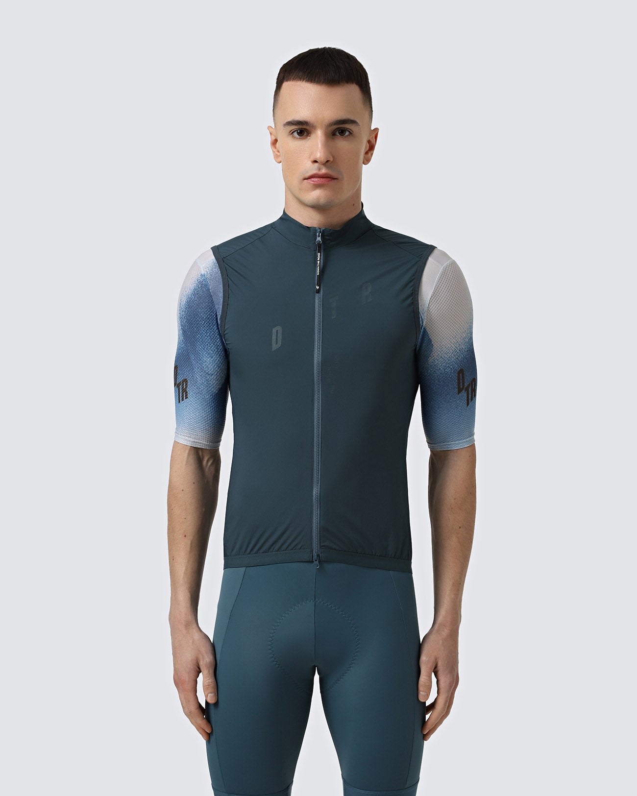 вело жилет синій